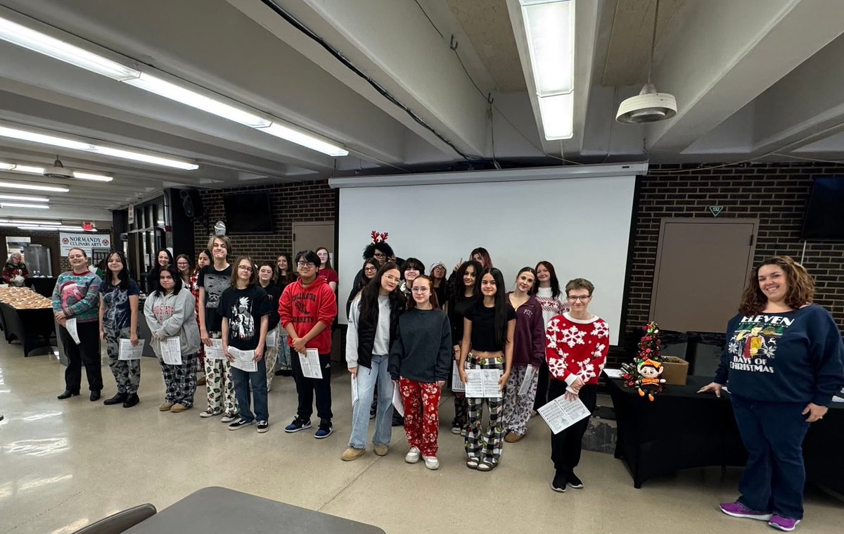 Normandy High School tweet media