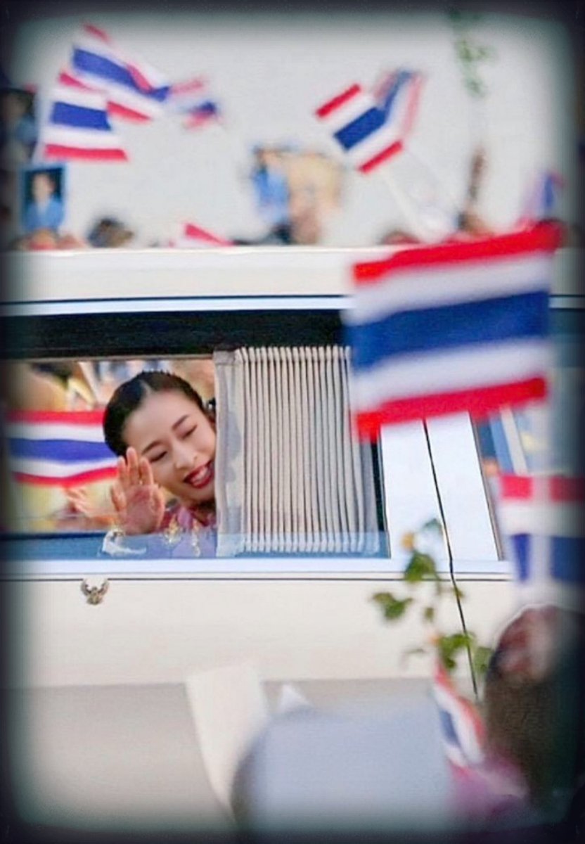 Darunee_2554's tweet photo. ๗ ธันวาคม วันคล้ายวันประสูติ สมเด็จพระเจ้าลูกเธอ เจ้าฟ้าพัชรกิติยาภา นเรนทิราเทพยวดี กรมหลวงราชสาริณีสิริพัชร มหาวัชรราชธิดา ขอพระองค์ทรงพระเจริญ 🙏🧡 https://t.co/g3ZY9N6FmR