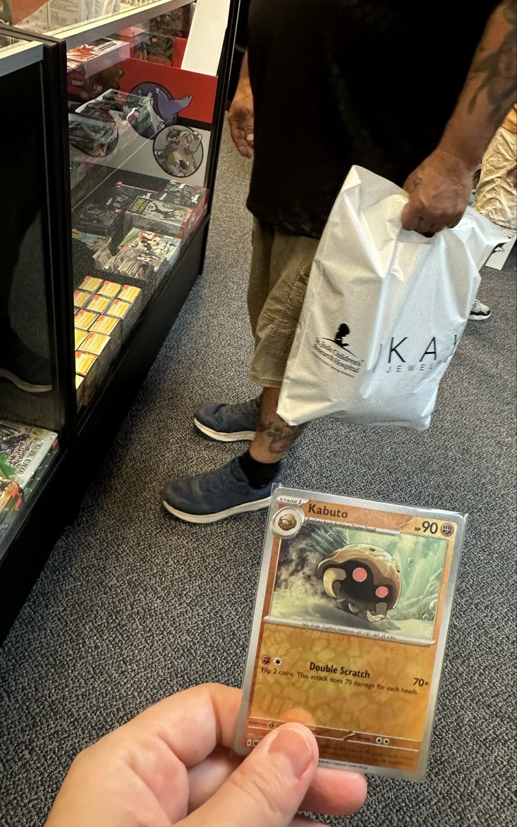 Stopped by the grand opening of a new card shop in our town and these two happen to cross paths right in front of me <a href="/KabutoKing_/">Kabuto King</a> currently raised over $22,000 for the children of <a href="/StJude/">St. Jude</a> #blessings