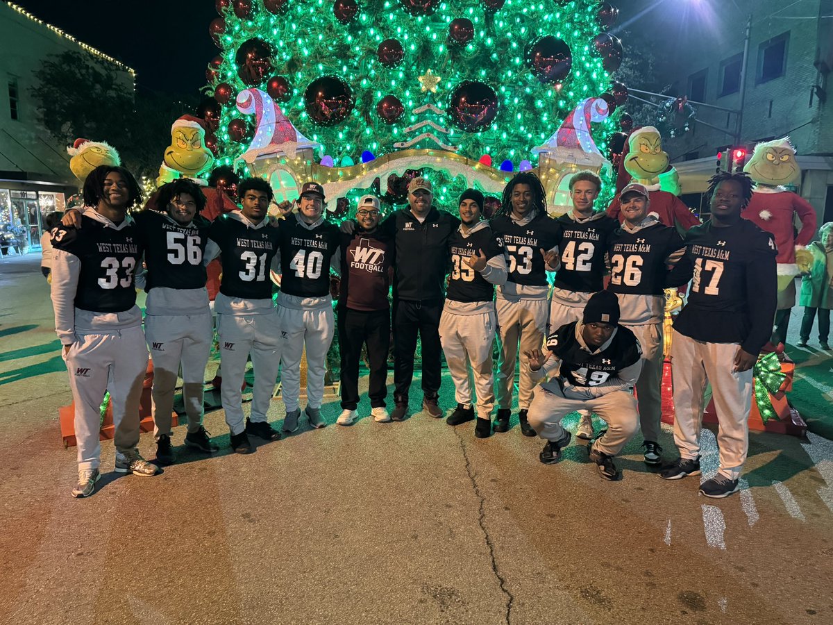 CoachMikeBethea's tweet photo. Proud of this group of men and proud to be your coach! Coming home with the Win! Go Buffs! @WTAMUFootball https://t.co/EItHAI3HNc