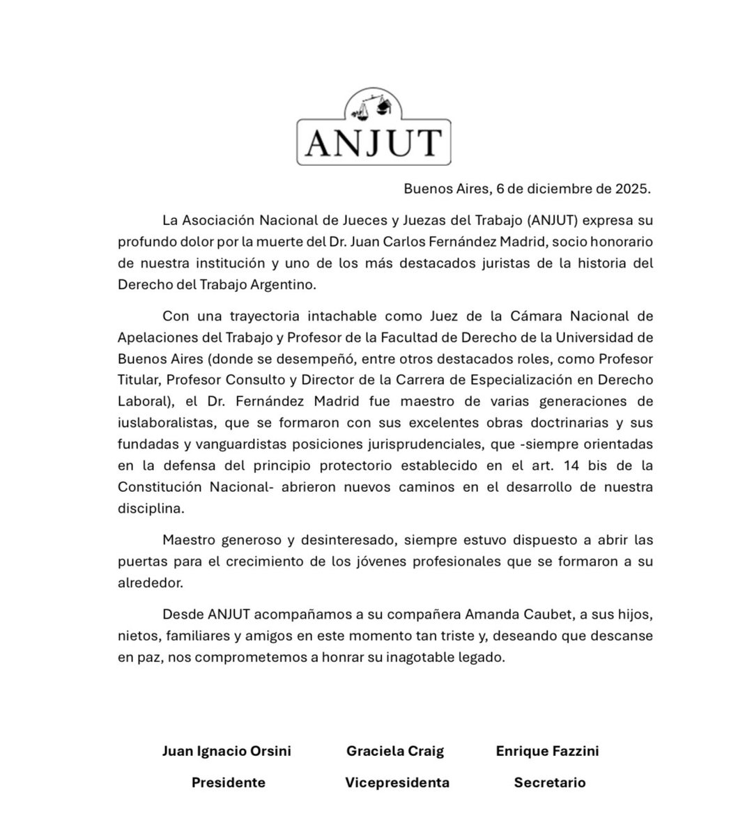 Q.E.P.D.  Dr. Juan Carlos Fernández Madrid.