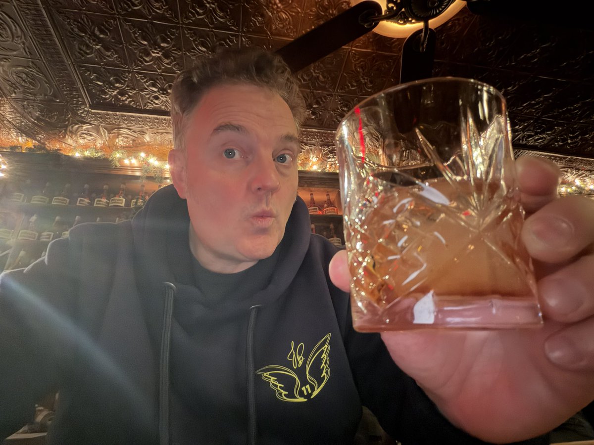 Having an Old Fashioned in Baltimore, while most of you are asleep. Cheers! 🥃 🙌