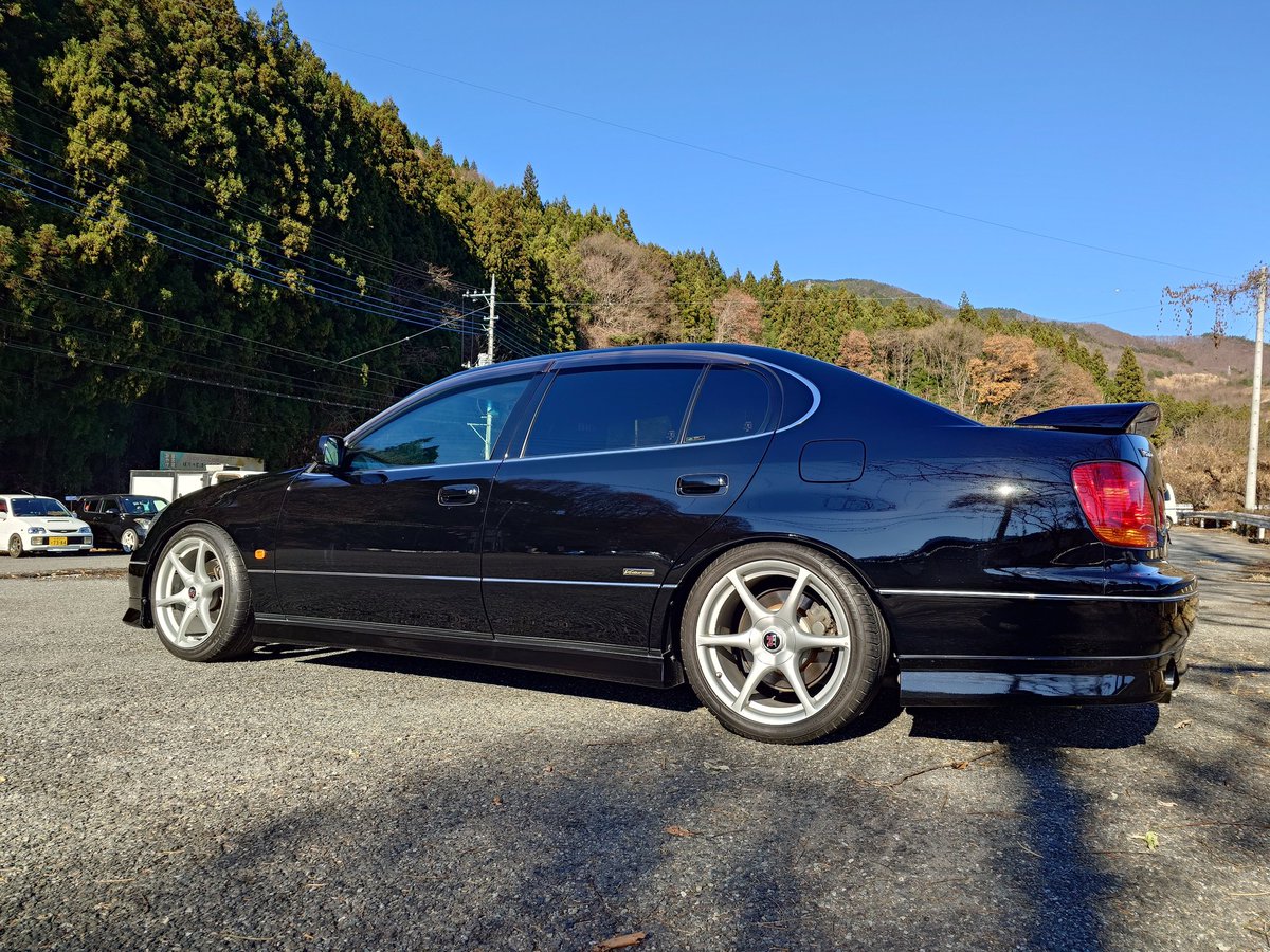 草木ダムのサンデーの方にも行ってきた。ドライブインに戻ってきた😊
車少なめだね〜。