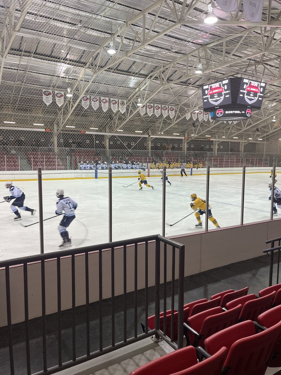 Final game of the OMHA showcase for Saturday is under way with Halton taking on North Central <a href="/ScoutingService/">HockeyProspect.com</a> 

#2026OHLDraft #OMHAShowcase