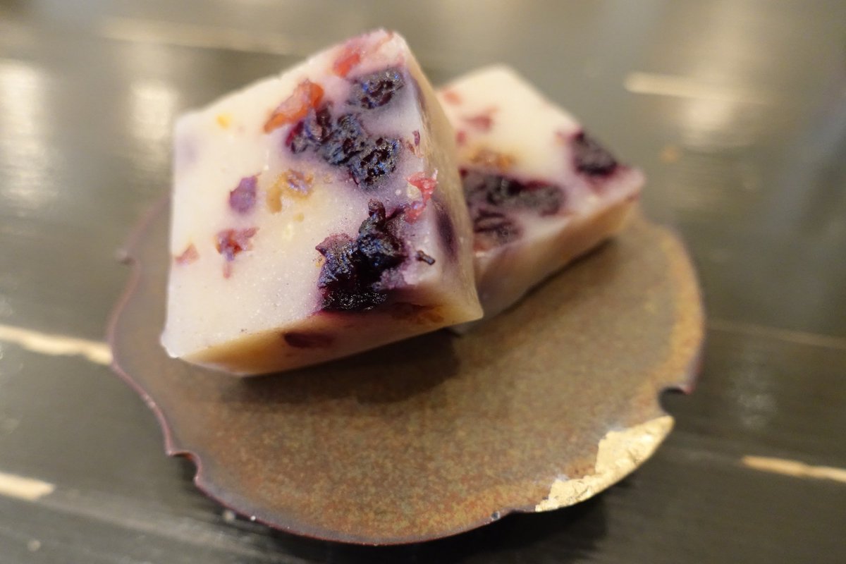 \[V}KWwRXfBAhbgR!!x:ŐV𐏎XV!!