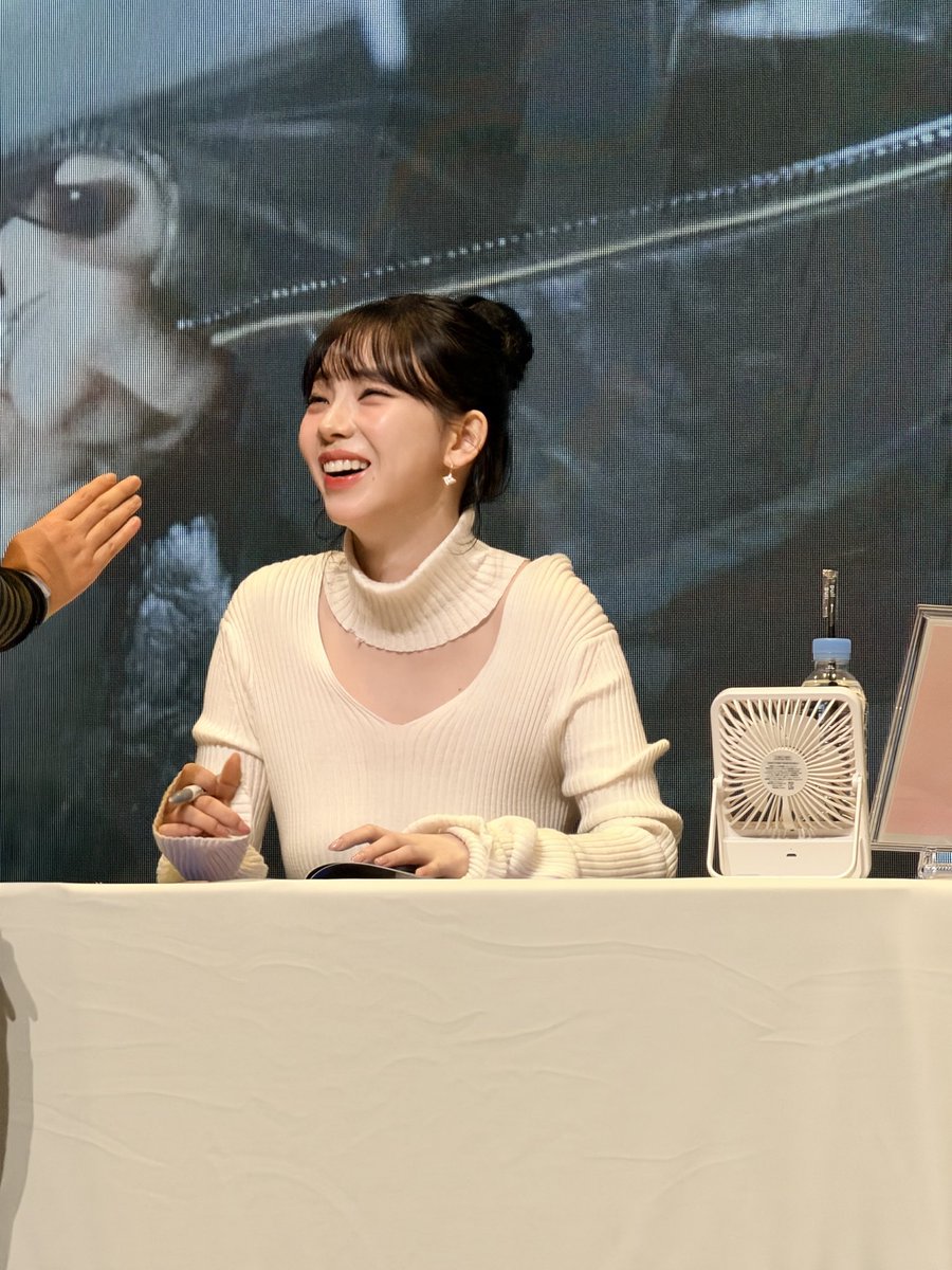 wntrult's tweet image. aespa at today’s SMTOWN&amp;amp;STORE fansign event.