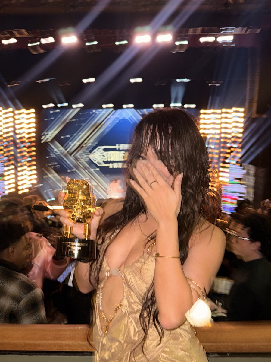 cinnabrit's tweet image. BACK 2 BACK 🏆