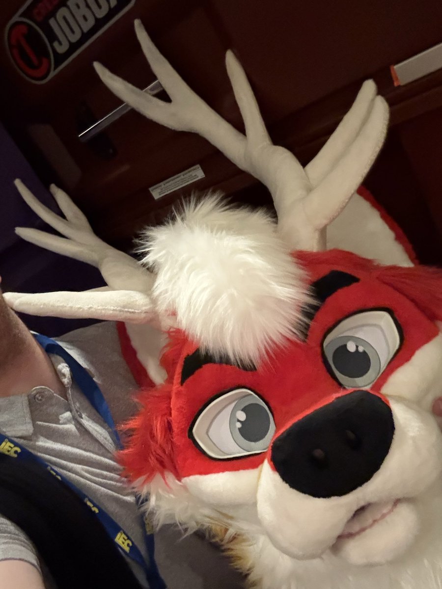 Holding the creature
🦌 <a href="/Whitestar_001/">Whitestar</a>