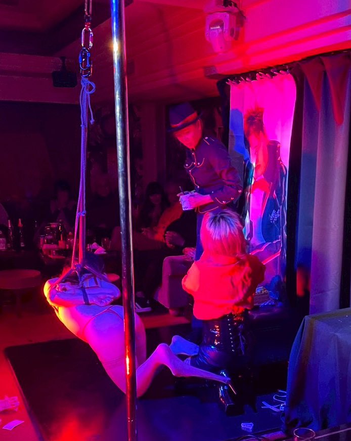 ものそい濃ゆい三日間でした
(2日目はおれんかったけど)
本当にいい場所........感謝...

皆様ありがとうございました

そして飛鳥ママおめでとうございました、お疲れ様です‼️

30周年も頑張りますので引き続きよろしくお願いいたします