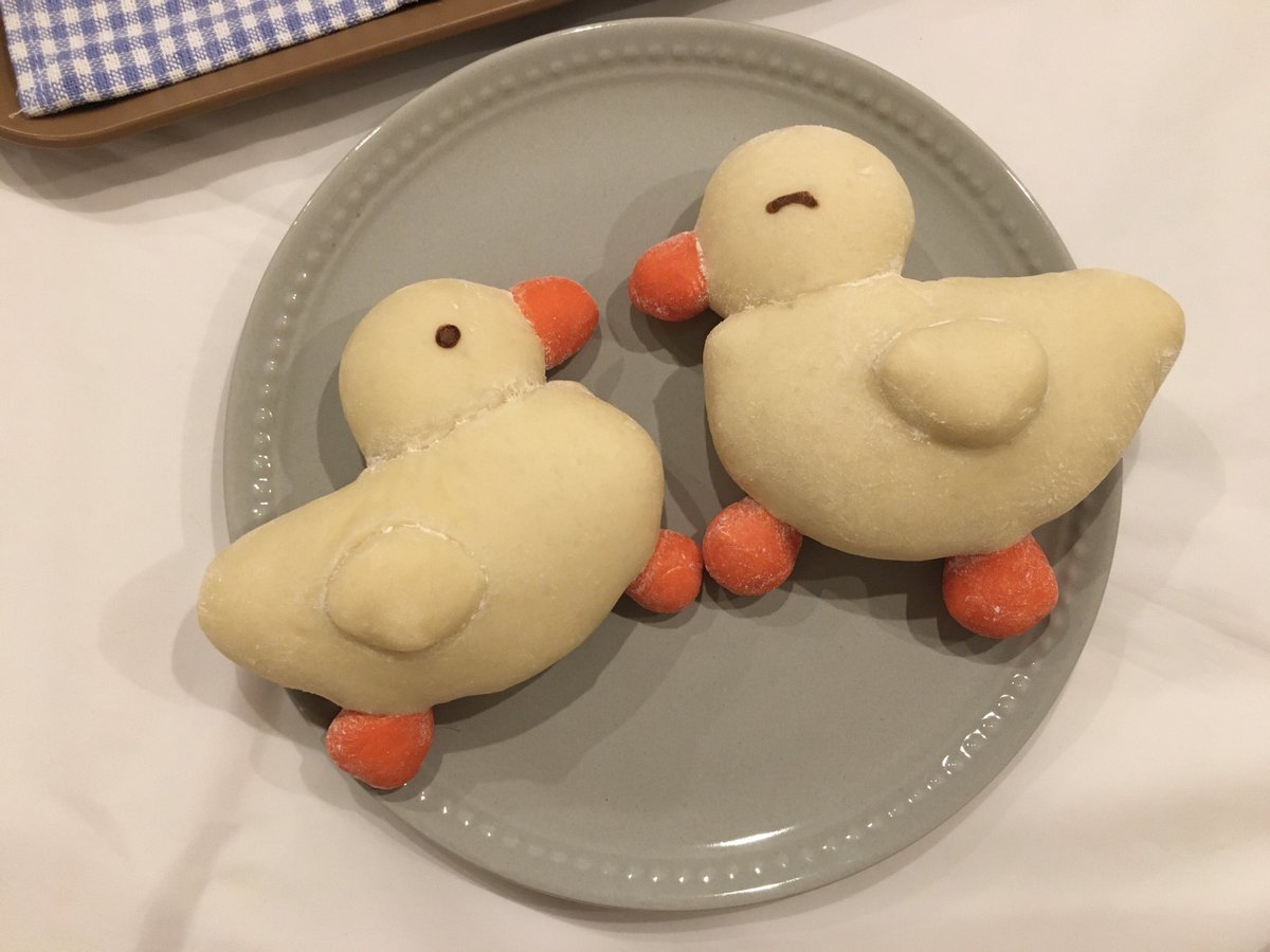 アヒルのふんわり白パン