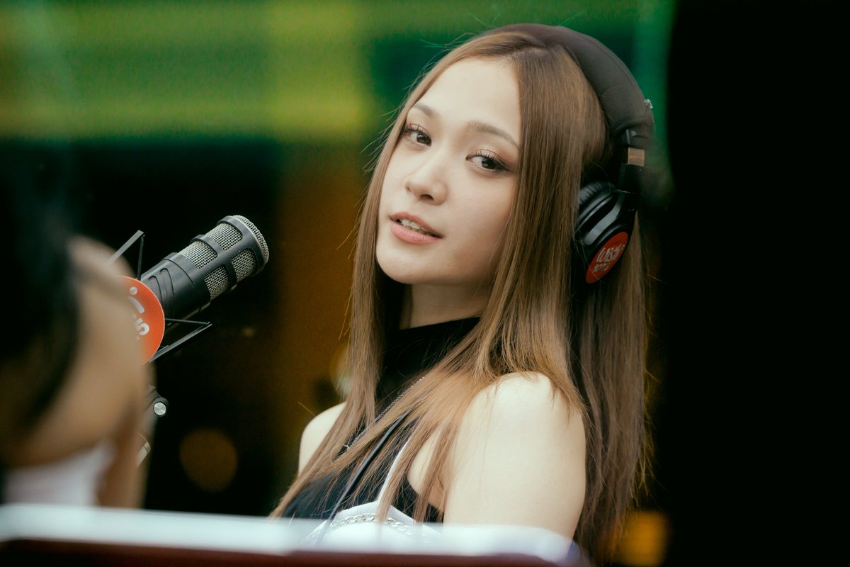 HoshiNoFilm's tweet image. ＮＥＸＴ　ＵＰ｡｡｡ 🤭
lakas makaWreck nito ngayon lol
BE WARNED 🤣🤣🤣

「#JEWEL 」
『YGIG onWish』
🗓️ 11.17.2025

#YGIG @ygig_official 
#YGIGWishBusComeback
@wish1075