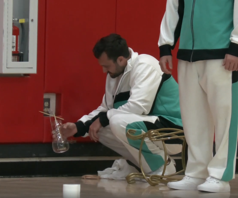 CanuckCreator's tweet image. Watching @WilliamOsman build a electric water heater out of some scrap, a giant baby bottle and a hotdog during a game of 24 hour game of tag, while not a sentence id thought id ever say, is some damn good content
@PaymoneyWubby great stream