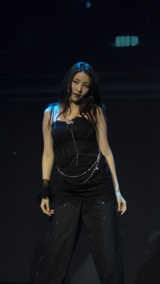 rengkkyu's tweet image. 251207 소원 팬미팅 1회차 2025 KIM SO WON FANMEETING [韶情]

Dance cover 세로캠

#여자친구 #GFRIEND #소원 #김소원 #김소정 #SOWON #KIMSOWON #HAPPY_SOWON_DAY