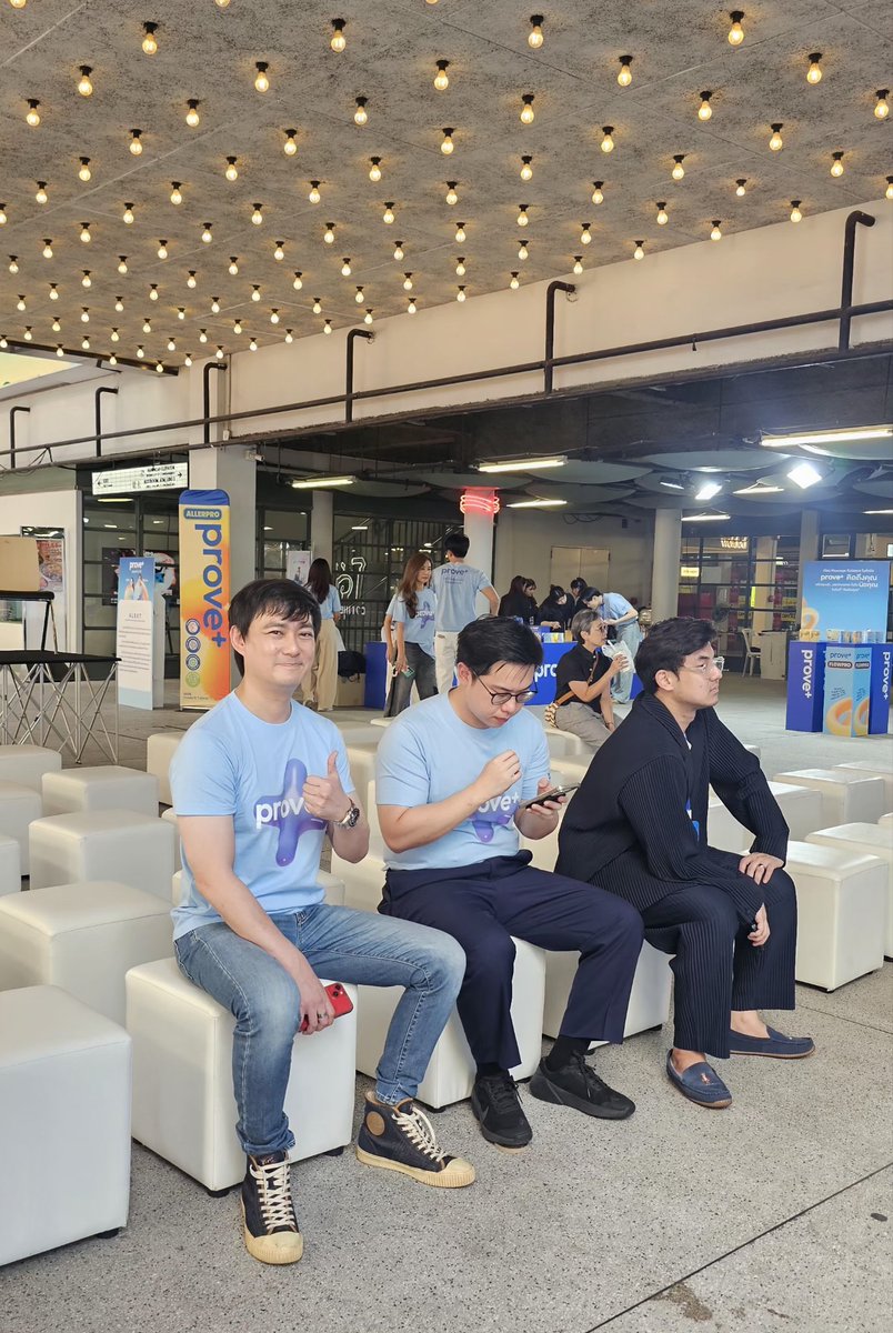 Khunstar ★ tweet media