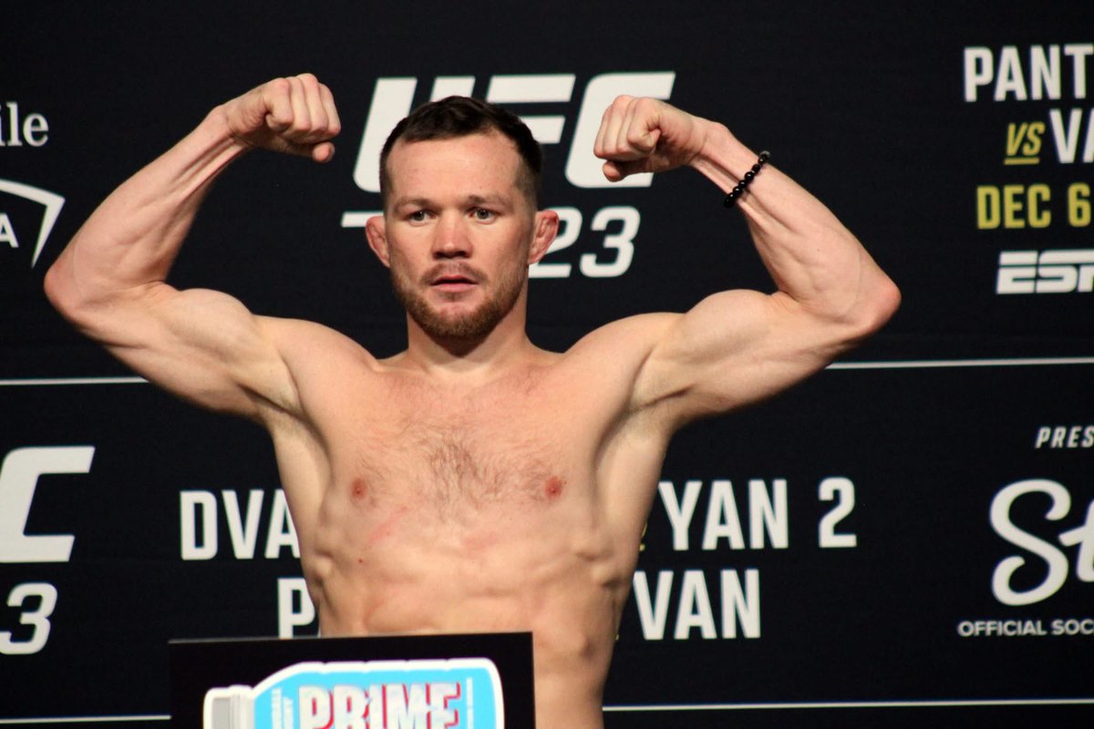 Petr Yan defeats Merab Dvalishvili by unanimous decision to win UFC bantamweight championship. #UFC323