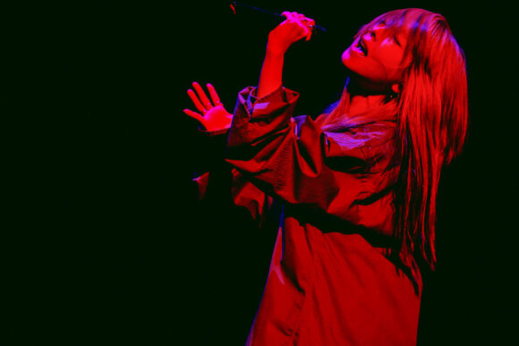 sonula02's tweet image. aiko Love Like Pop vol.24.9
2025/12/7(日)東京公演

＼ツアー初日セットリスト掲載📝／

aikoのLIVE🎤
bit.ly/aikodochibi-li…

■グッズ会場販売
⏰12:00〜
📍国立代々木競技場第一体育館

#aiko #LLP24_9 #代々木