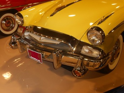 Georgina54855's tweet photo. The 1955 Studebaker President Speedster was manufactured in South Bend Indiana. This was a good model name to pick in the 1950’s as many cars were designed with jet aviation in mind🚖🚖 https://t.co/xEht0vsy5n