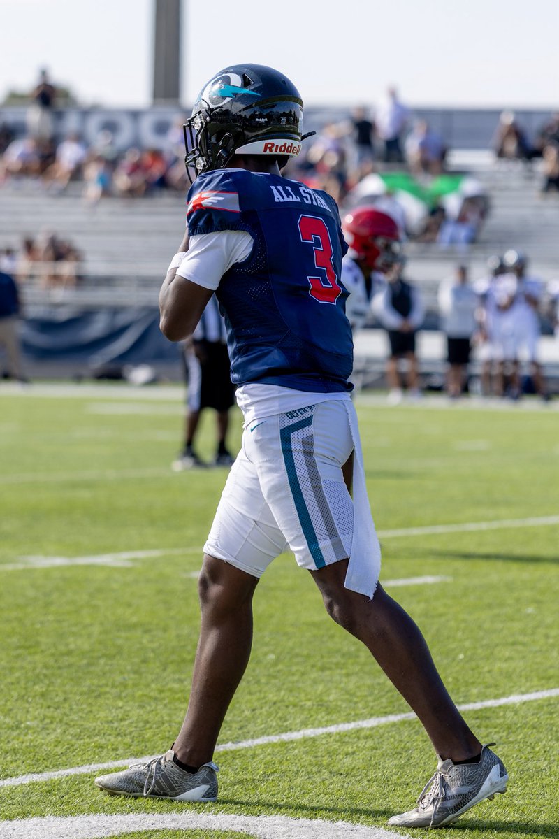 BraylonHoward88's tweet photo. Was very happy to participate in the @ShrineBowl had a great time @CoachGabe34 @OlympiaTitansFB https://t.co/xXcyOjjPlY