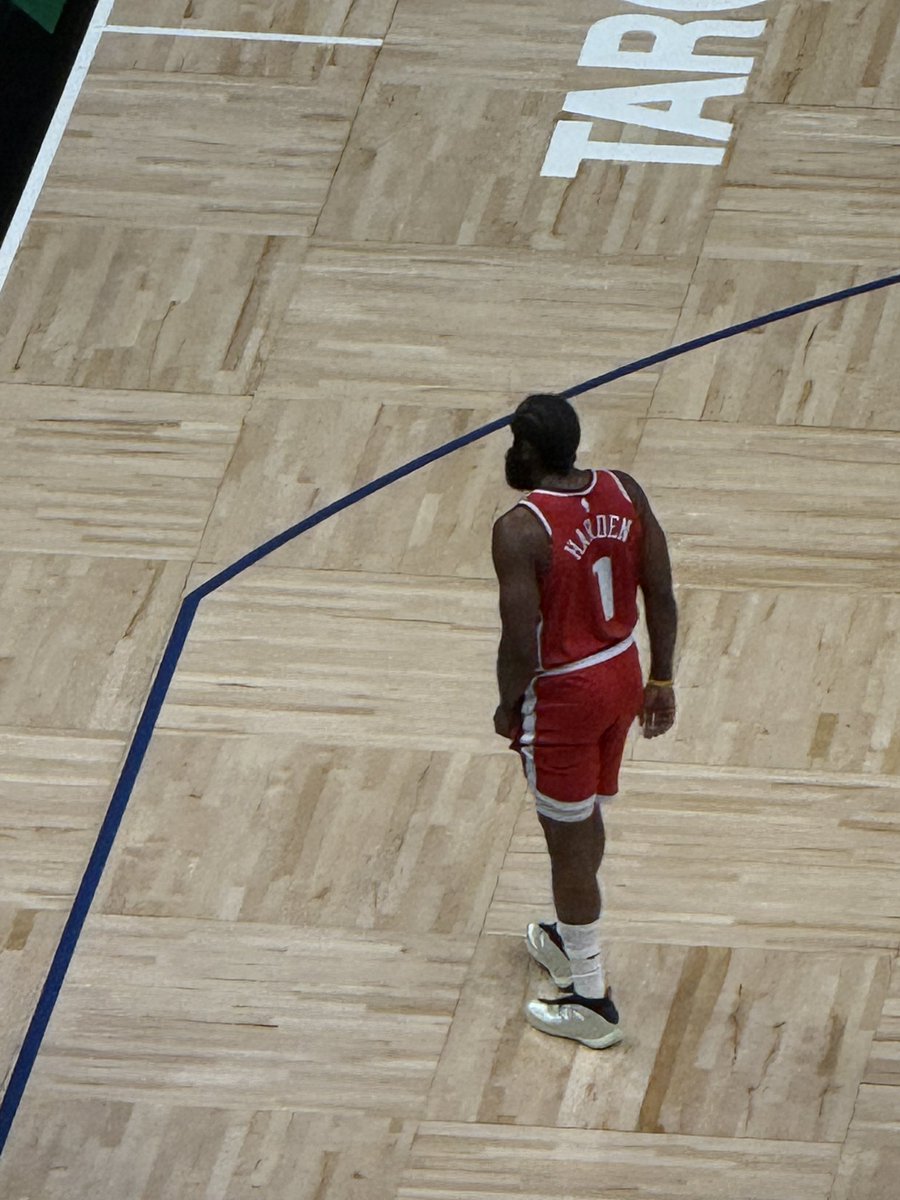 champagnesmh's tweet image. Uno Paccccc #WolvesBack