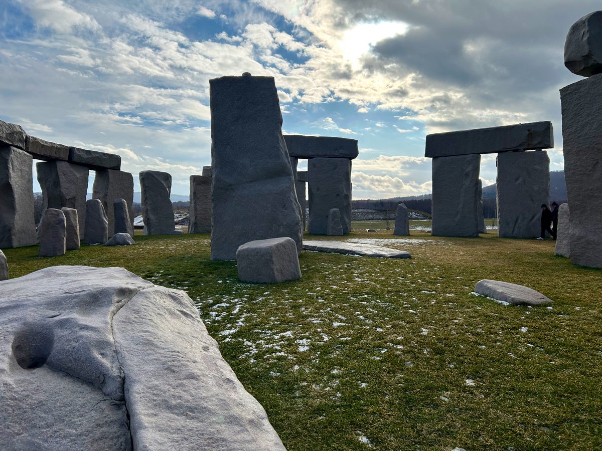 今日は札幌でストーンヘンジを見た後モアイを観察し、大仏様を拝んでき