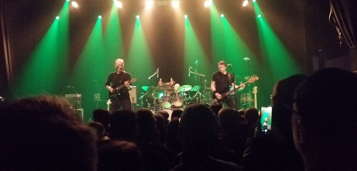 StevoMusicMan's tweet photo. Oh what a night. All 3 bands were excellent. Brilliant atmosphere, packed too. @ChameleonsBand @HughCornwell #swellmaps @elyseemofficiel https://t.co/iJEP5wQJk2