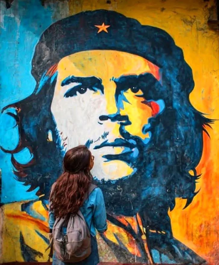 Cuando la historia te mira de frente, tú solo puedes seguir adelante. Mirar este mural es recordar que los ideales no envejecen. #CheVive