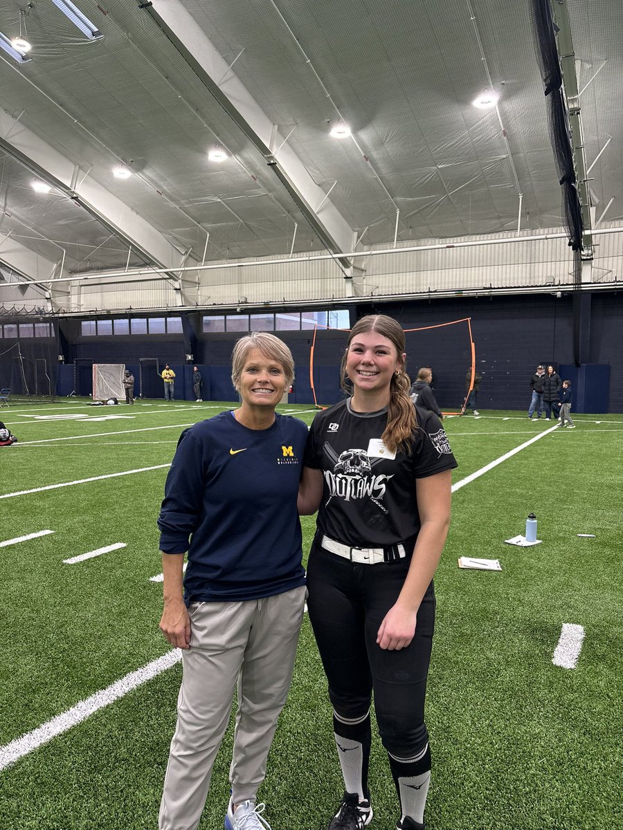 Casey Lyons tweet media