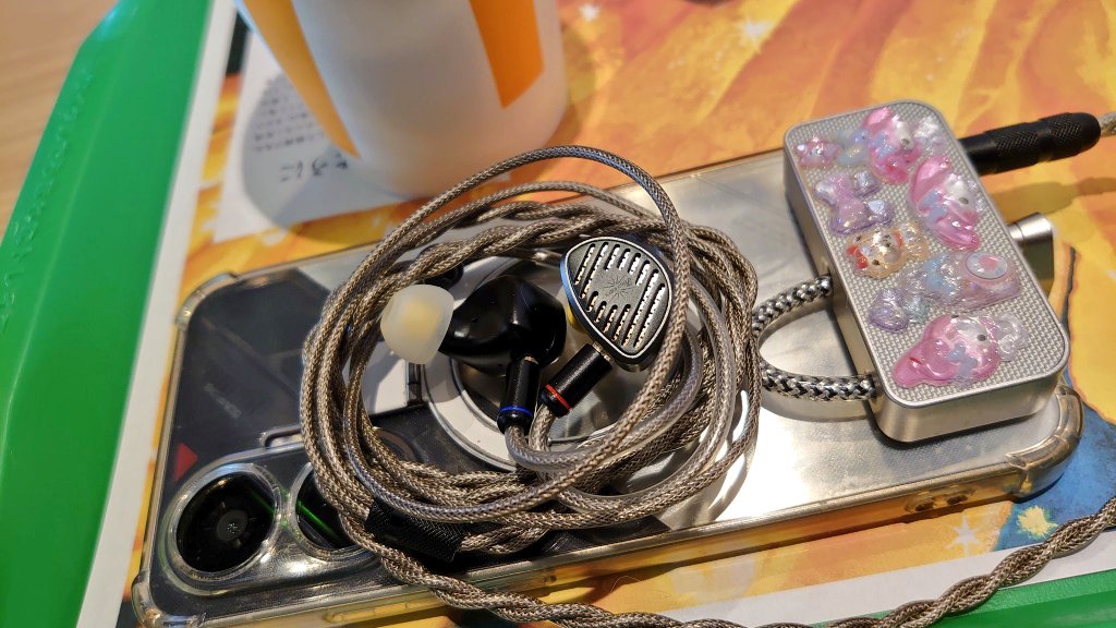 皆様おめでとうございます✨ 今朝のお供は □ Kiwi Ears Septet