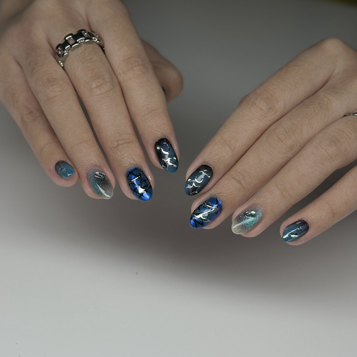 mieux_nails's tweet photo. zatanna inspired freestyle set 🪄🐰
✮ structured gel overlay

IG &amp; Tiktok: 𝗺𝗶𝗲𝘂𝘅.𝗻𝗮𝗶𝗹𝘀
⋆˙⟡ — By appointment only
⋆˙⟡ — DM on Instagram for more details 💌
⋆˙⟡ — Concepcion Dos, Marikina City

#nailartistph #nailsph #nailsmarikina #nails #nailart #russianmanicure https://t.co/d92ufFN80h
