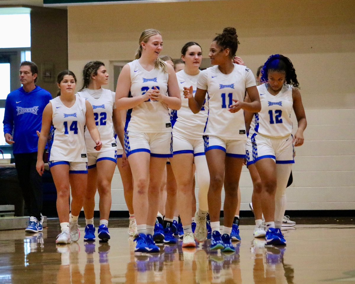 HSE Girls Basketball tweet media