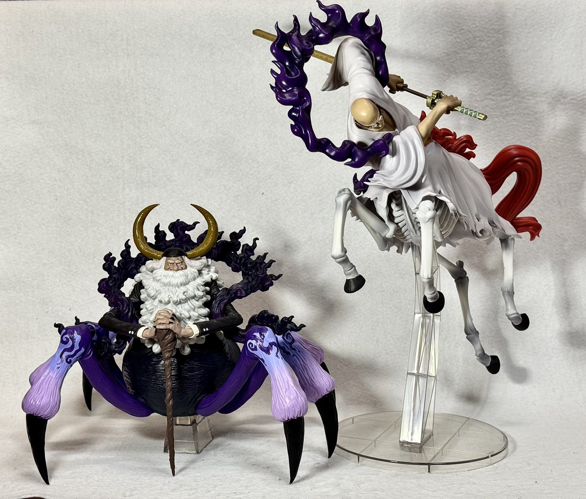 他のフィギュアと馬骨ナス寿郎聖を並べて見ました！ まずは同じ五老星