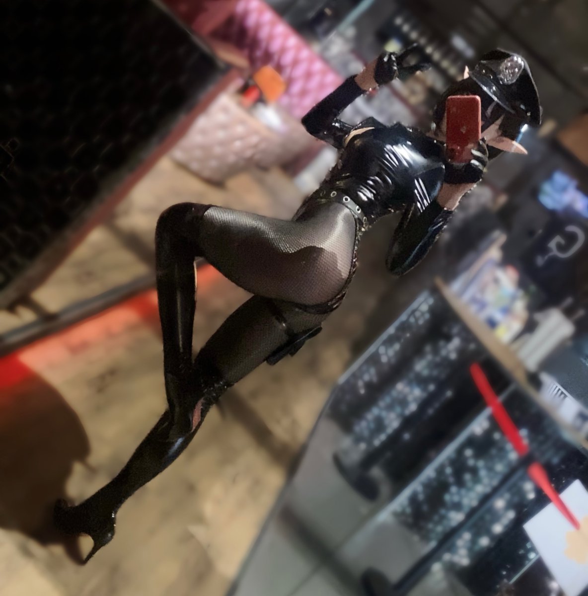 衣装可愛すぎ⛓️🖤