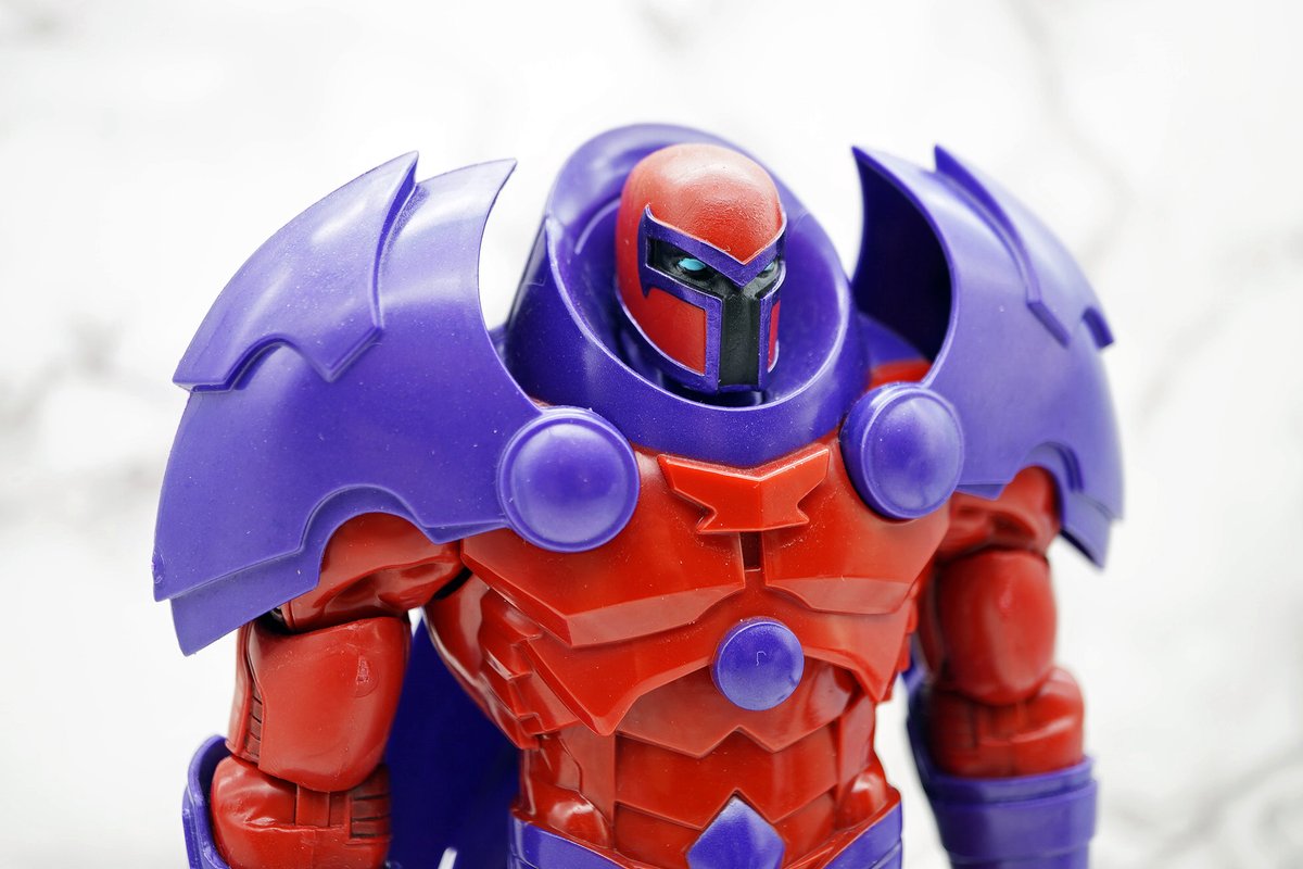 おはようございます。 中古で購入しましたマーベルレジェンドの