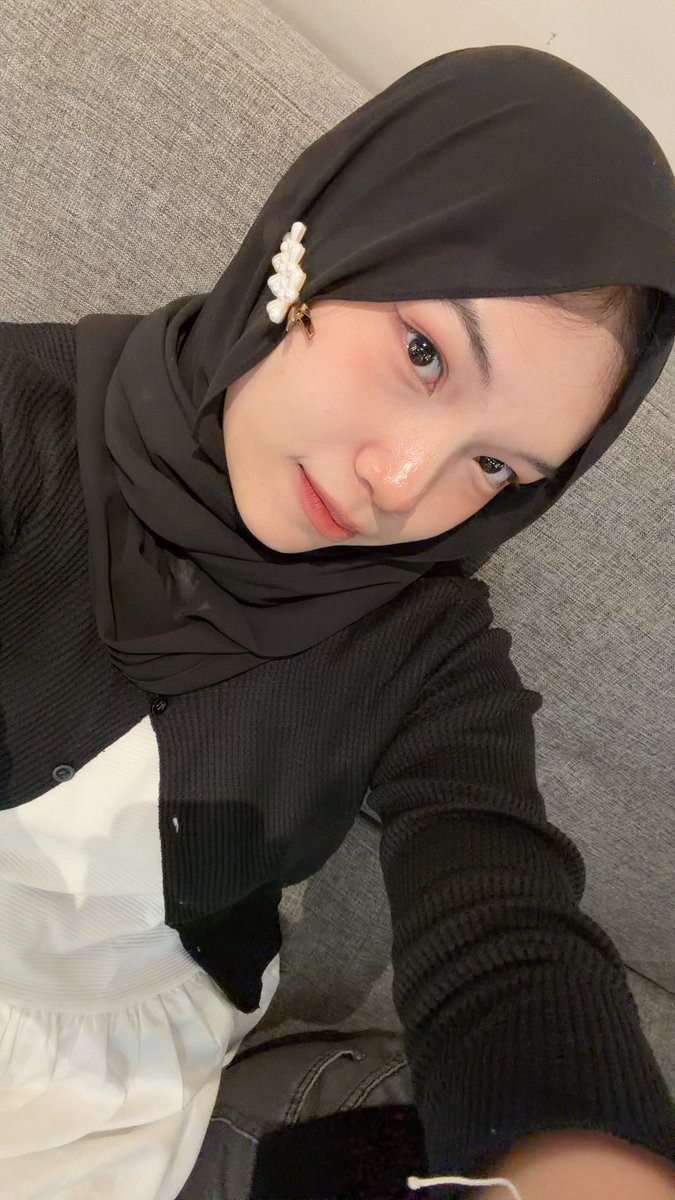 peachywiffy's tweet photo. met hari minggu moots!!!🙂‍↕️💫 https://t.co/LSLaGfsYMZ