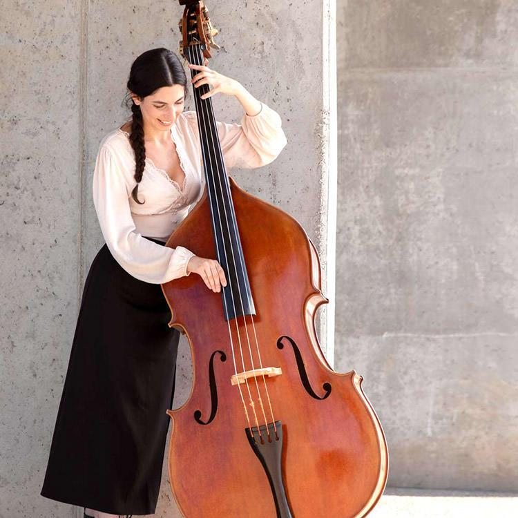 PeteWriting's tweet photo. #Writer #Poetry #WritingCommmunity #Scribblings       

Today's clickety clicks😉        

1. Bowing. Poetry.        

All about the Double Bass. #Roisin #Headstock #Clefs

https://t.co/cQYZqW3rtG https://t.co/AqtAQrNyL3