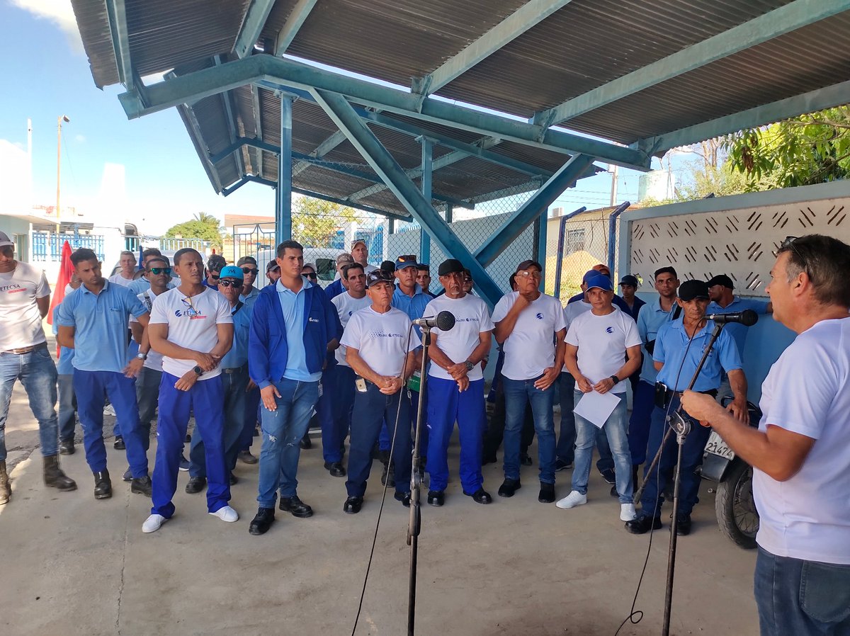 Se realiza acto de recibimiento y reconocimiento a todos los trabajadores de <a href="/ETECSA_Cuba/">ETECSA</a> #LasTunas q laboraron en las tareas de recuperación de las TLC en las provincias de Guantánamo, Granma, Holguín y Stgo de Cuba #EtecsaConCuba