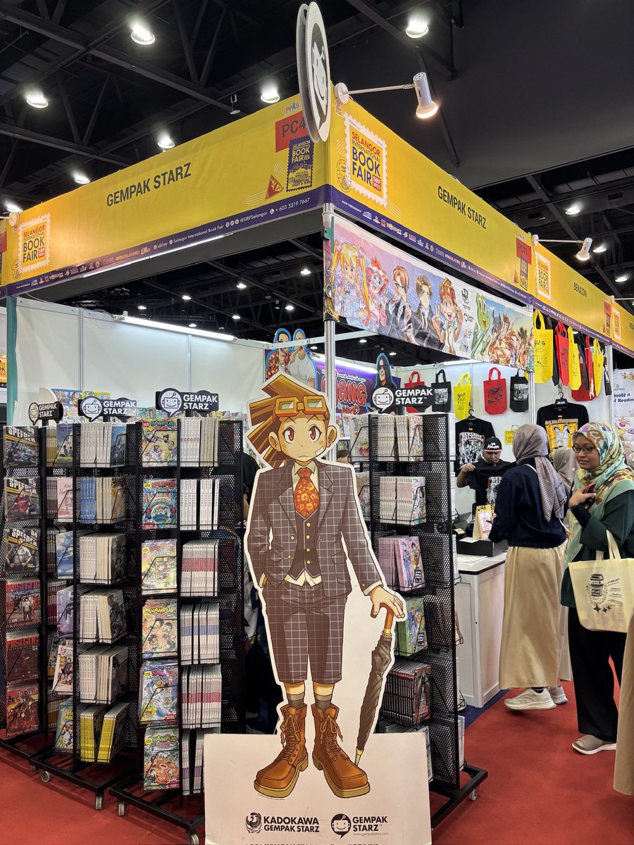 GEMPAK_KGS's tweet photo. Hari terakhir @SIBFSelangor! Dapatkan buku dan manga KGS dekat sana ok! 🤩

KADOKAWA GEMPAK STARZ di SIBF2025
🗓️ 28 Nov - 7 Dis 2025
📌 Pusat Konvensyen Setia City 2 Shah Alam

PICK-A-BOOK!: HC19,H27, H28
GEMPAK STARZ: PC41
Popular: PM01 - PM04 (Foyer)
SMO: H32,33,34
MPH: PS01 https://t.co/b04mqh4QVE