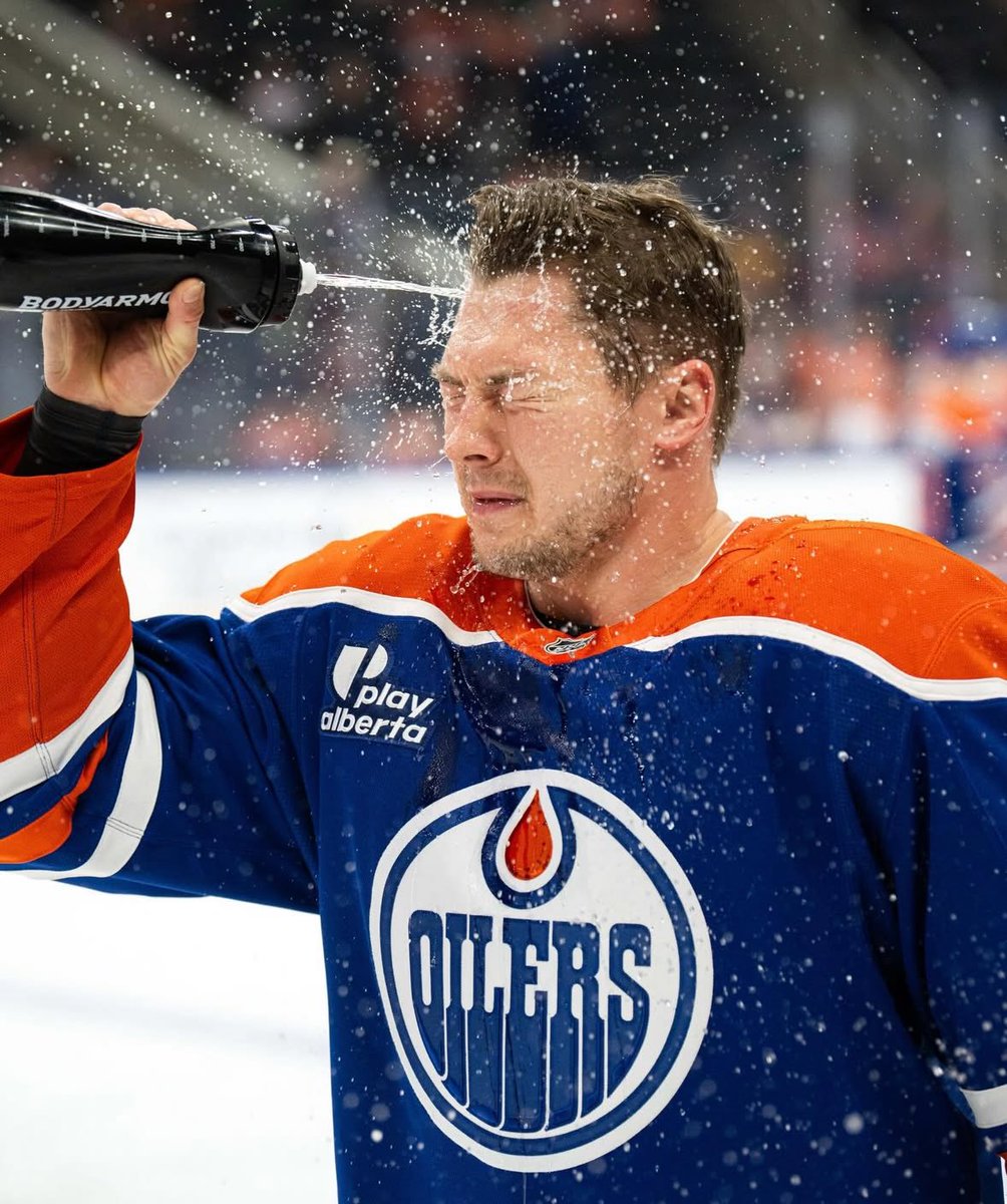 out of context hockey tweet media