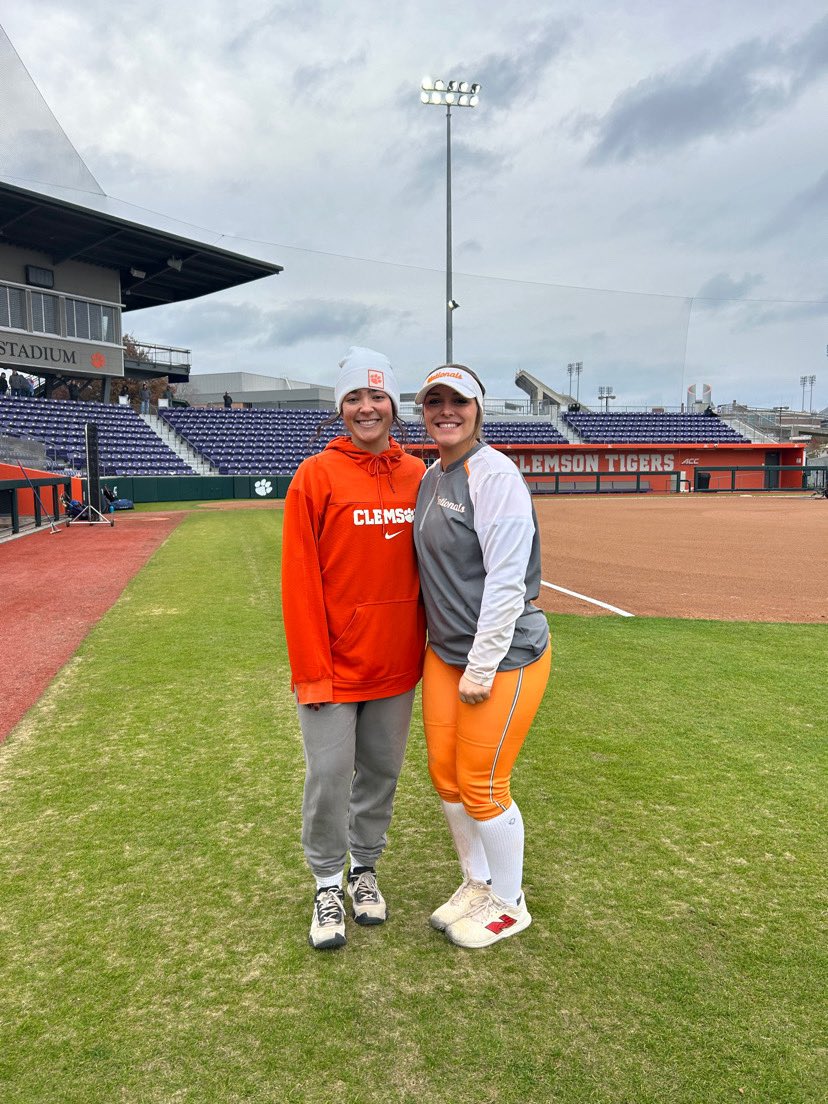 Had a great time at the Clemson Elite Softball camp. Thank you <a href="/rittmanjohn/">John Rittman</a>, <a href="/KatieRepole/">Katie “Crash” Repole</a>, <a href="/ClemsonCoachKJ/">Kyle Jamieson</a>, <a href="/clemsonsoftball/">Clemson Softball 🥎</a>. So thankful to get the opportunity to refine catching and hitting skills today. GO TIGERS!!!! <a href="/Nationals_Coach/">Chris Sanford</a> <a href="/T_Batts3/">Terry Batts</a> <a href="/BSherSB/">Barb Sherwood</a> <a href="/los_stuff/">Carlos Arias</a> <a href="/BrenttEads/">Brentt Eads</a>
