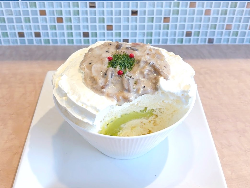 chiko_ri_'s tweet photo. そしてこちらは
キノコとベーコンのポルチーニクリーム(R)🍧
menu迷いましたが
な、な、なんと
こちらは中にアボカド入りなんです🥑
私の大好きが集まったメニュー✨
まもなく終了してしまうそうなので
🍄‍🟫好きさんはお早めに〜🫶

#KORICAFEANNIVERSARY https://t.co/T4jOJB0UZX