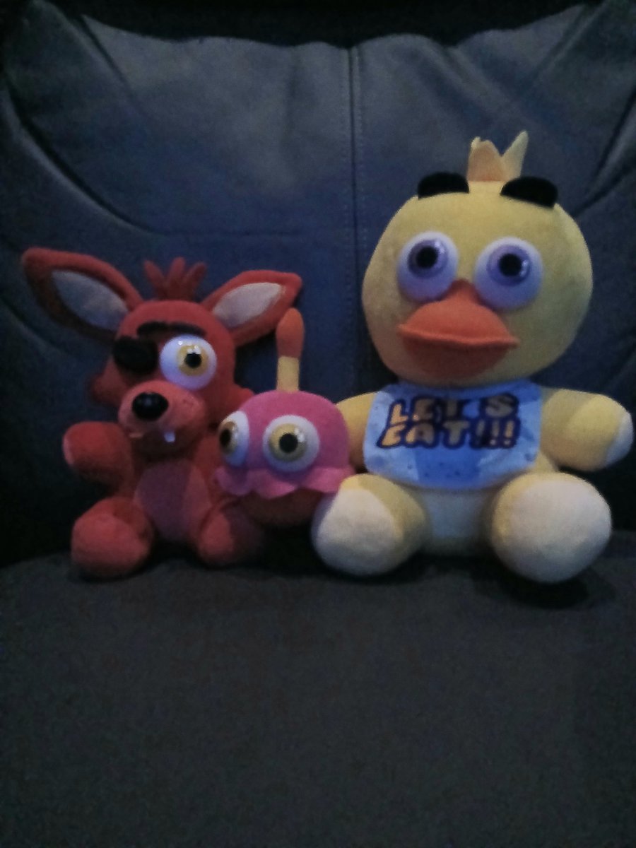 FRONT ROW BABYYYYY!!! #fnaf2movie