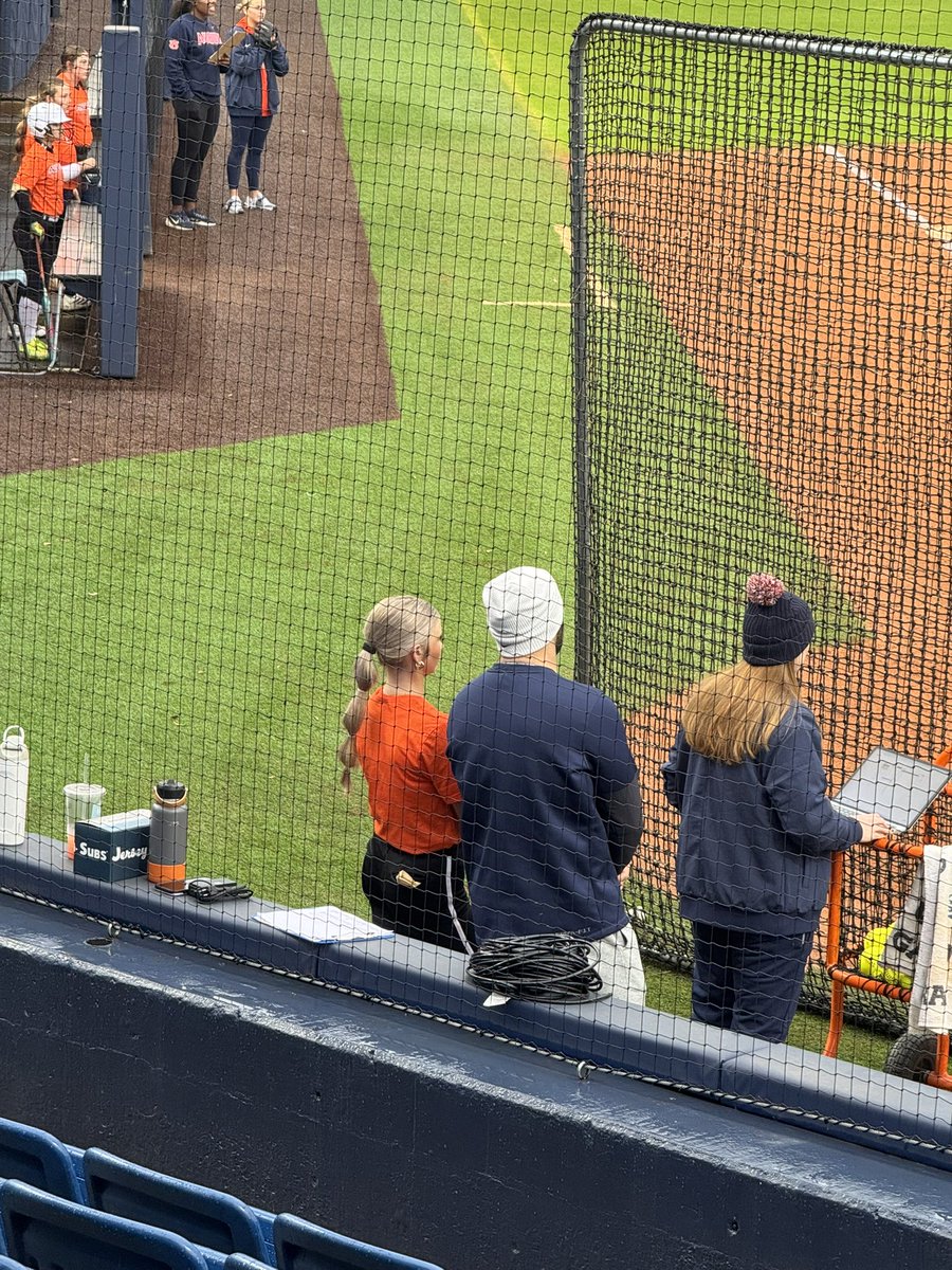 MollieJohn67453's tweet image. Had a great experience at the Auburn Softball Prospect Camp today with my amazing teammate  @EmersynHaney51. Grateful for the instruction, competition, and the chance to learn from the coaching staff.  Thank you @KateMalveaux, @CoachMalveaux, and pitching coach @rykerzc for a…