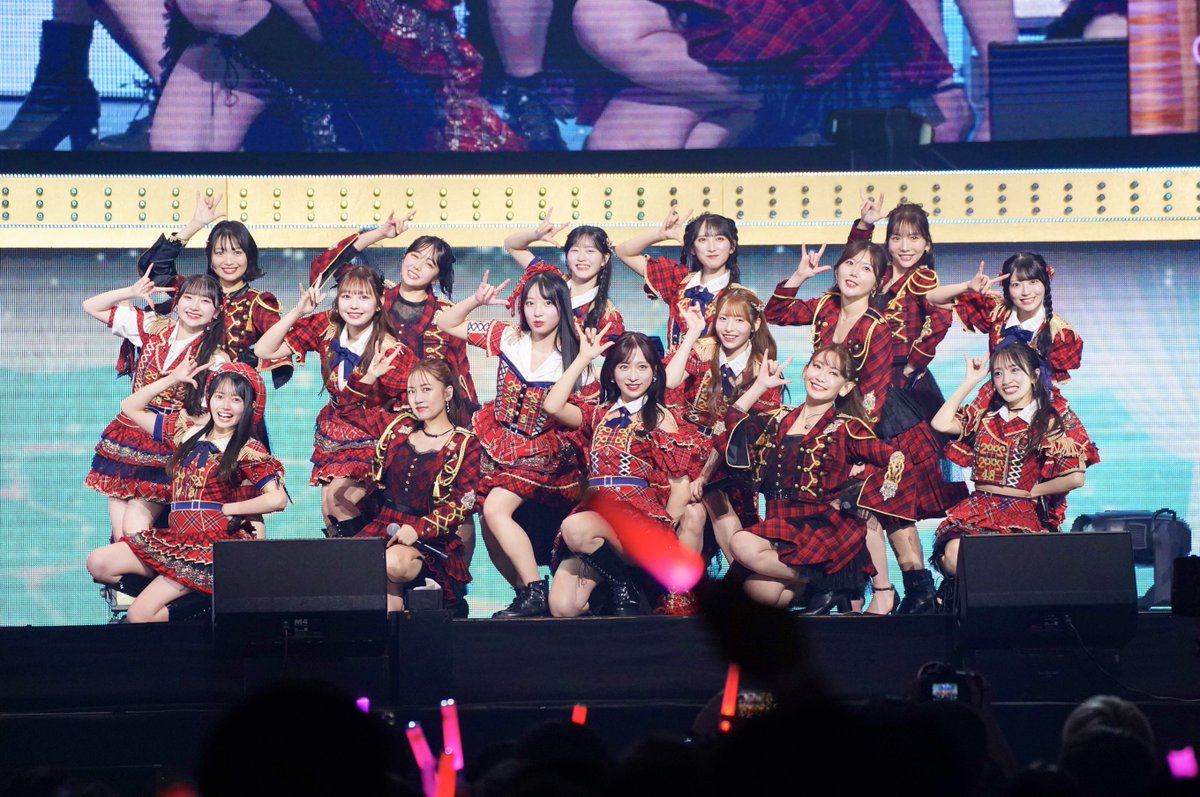 AKB48 20周年記念コンサート ライブレポート🎤💫 ＼ OG＆現役メンバー