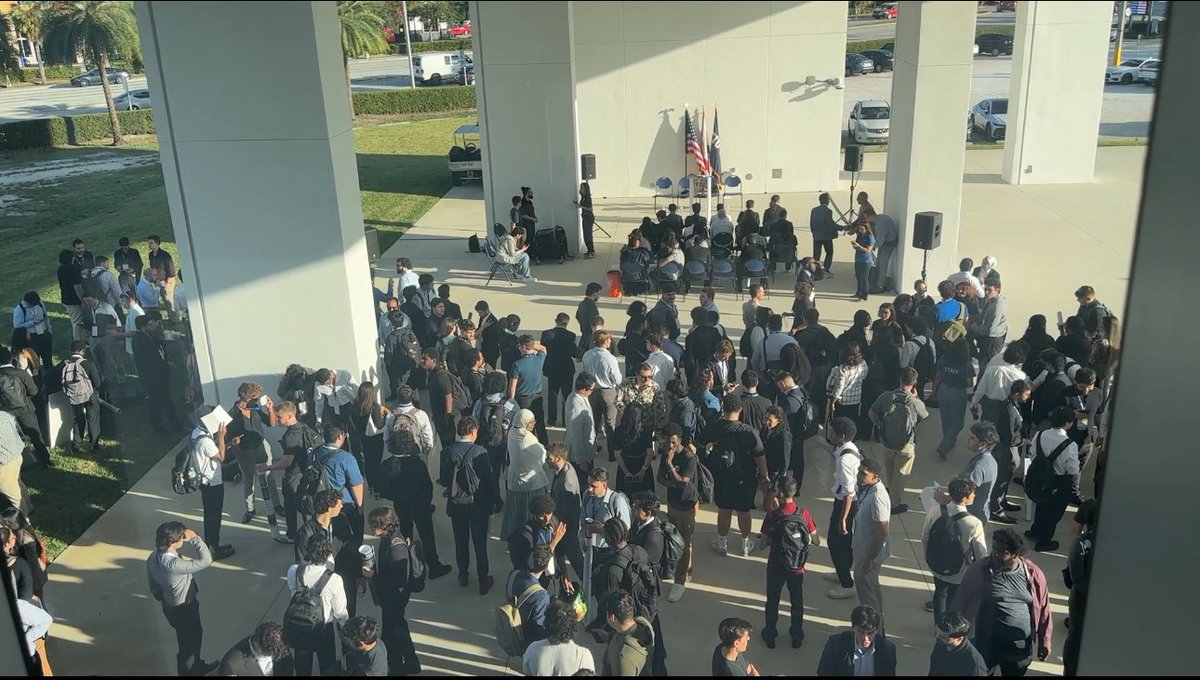 jsierrax's tweet image. Special week at FIU: judged the Senior Design Showcase in the new Innovation One building and supported IO Education with Aiken smart contract + Cardano node workshops. 
Excited for the FIU–MDC–Cardano builder corridor. #FIU #Cardano #IOEducation @IntersectMBO 
@LarsBrunjes