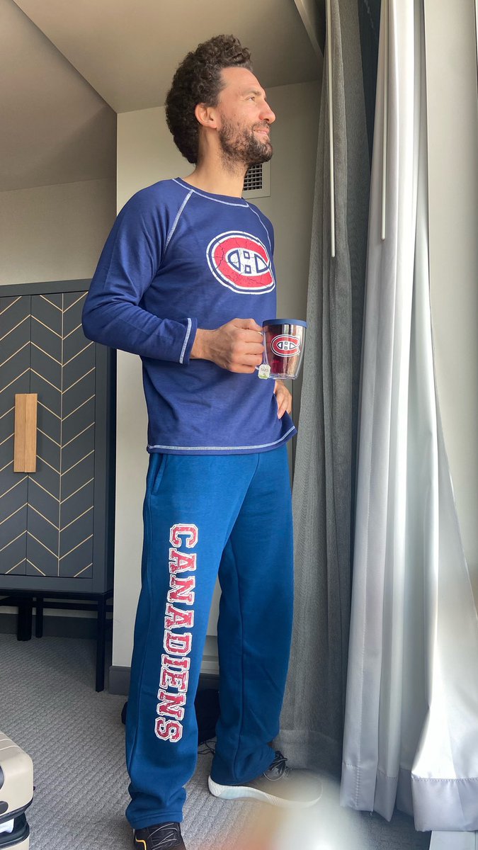 Chuckoob's tweet photo. @spittinchiclets biz rn https://t.co/BYoOpu8C7I