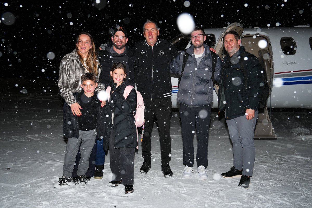 CycloneFB's tweet image. 📍Ames

🌪️🚨🌪️