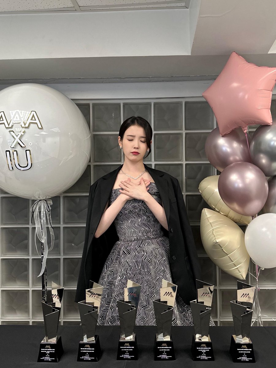 𔓘 ๋ ࣭ ⭑ beaming miss dandelion, lee jieun tweet media