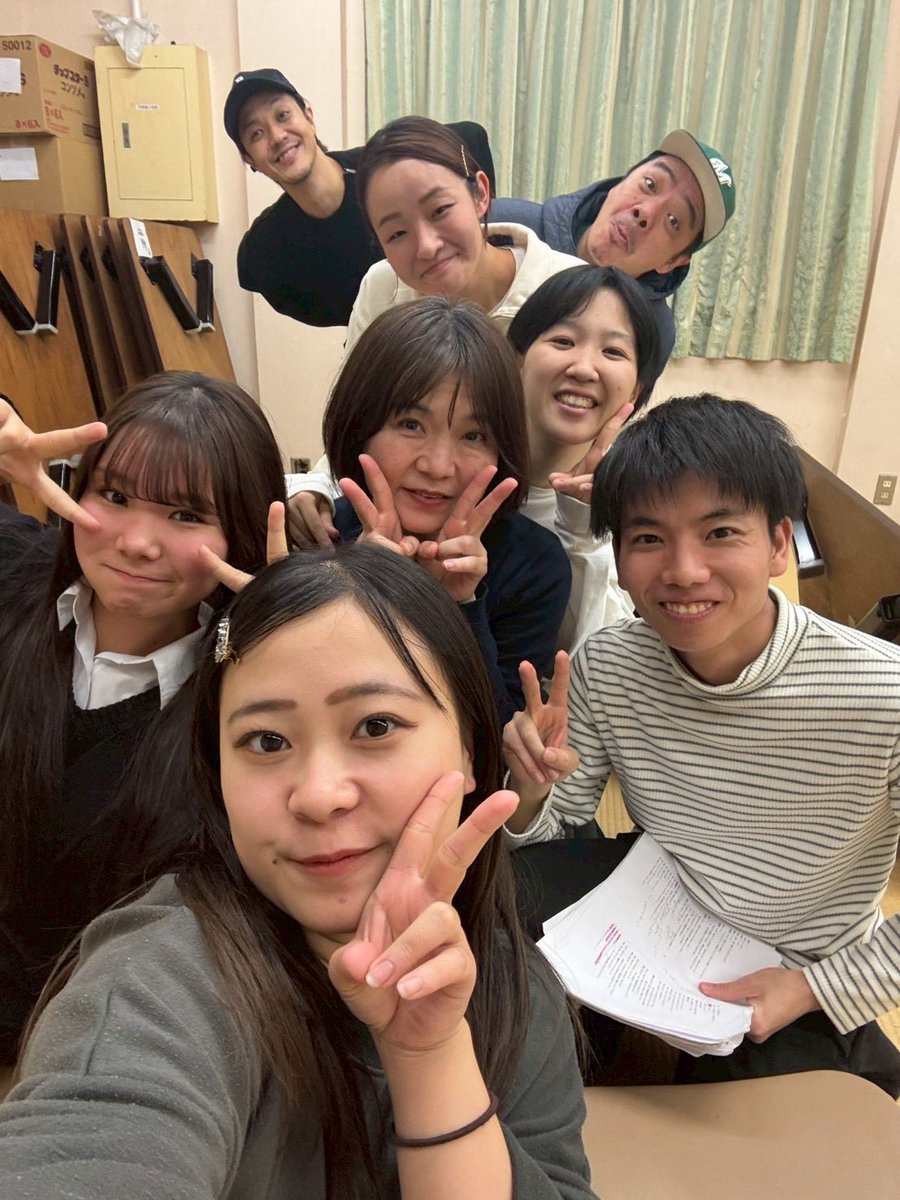 GxWeu's tweet photo. おはようございます☀

今日も元気にこれから稽古！

自分の足りないところにたくさん気づかせてくれる厳しくも暖かい現場。

この現場だからこそ気づけたことが昨日までの稽古期間にもたくさんたくさんあったし、きっとれからの稽古期間も本番に入ってからもあるんだろうなって思います。

一緒に作品を作る仲間達、見にきてくださるお客様に最大の感謝の気持ちを、そして何よりも自分を信じて全力で良い作品をお届けできるよう頑張ります！

では、行ってきます！！