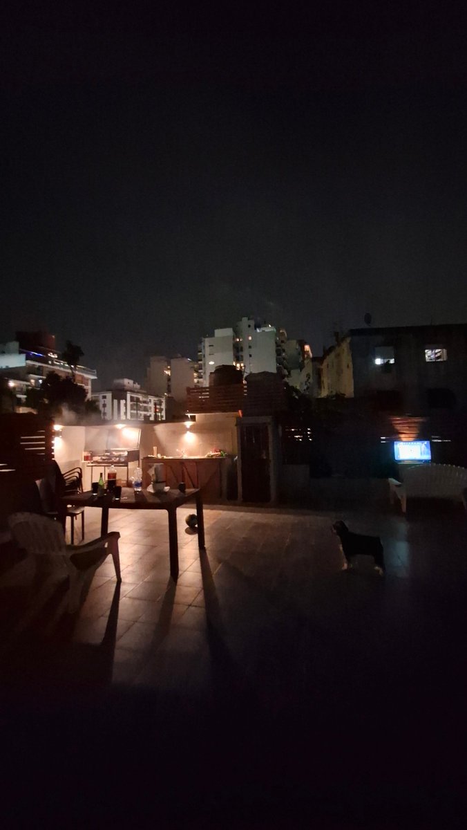 sr_kiwi's tweet photo. @miguegranados Terraza, Flores, guiño guiño jaja. Barrio de Flores posta. https://t.co/5ezd6T4z5c