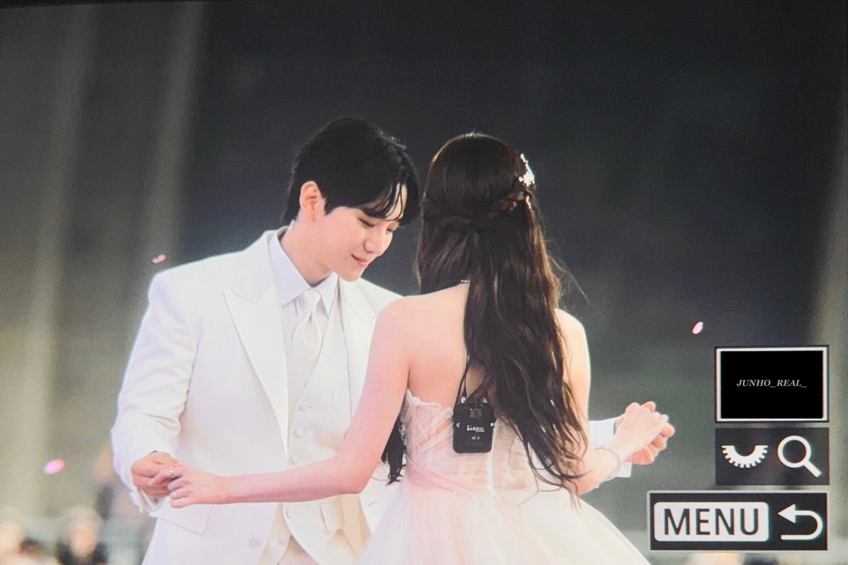 251206 AAA pre.
#준호 #이준호 #JUNHO #LEEJUNHO #ジュノ #李俊昊